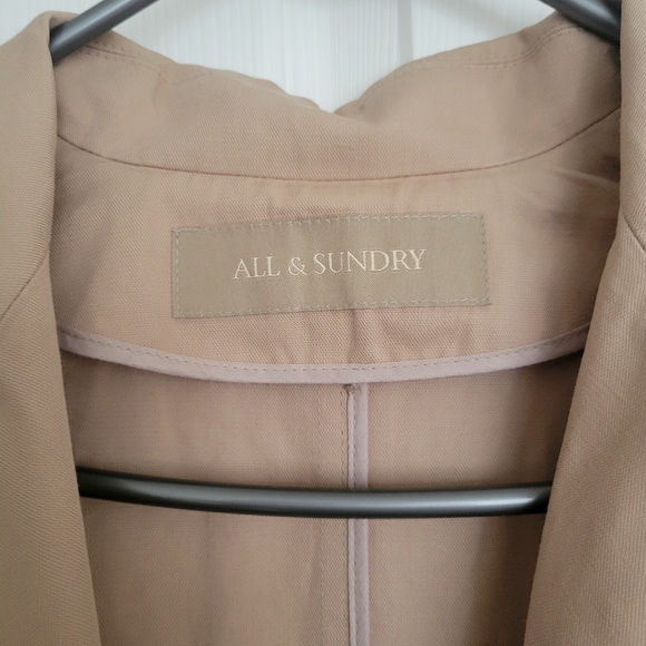Womens oversized long trench -beige - Picture 2 of 2